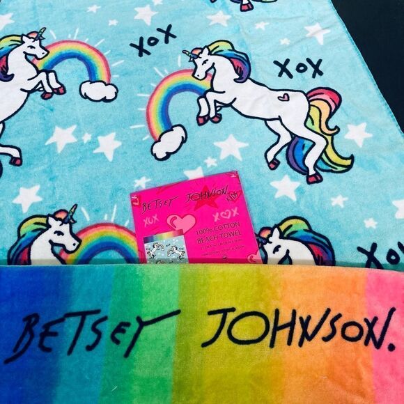 Betsey Johnson Rainbow Unicorn Colorful Beach Towel - Picture 1 of 7